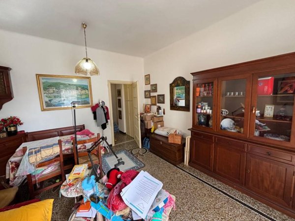 appartamento in vendita a Genova in zona Quezzi