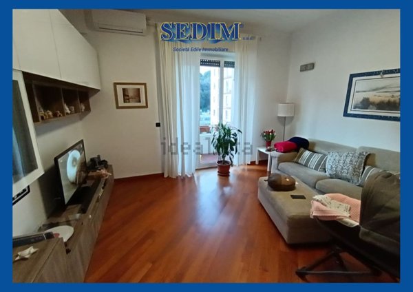 appartamento in vendita a Genova in zona Foce