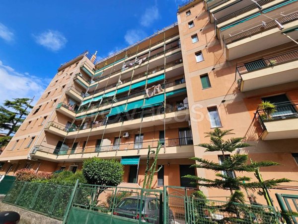 appartamento in vendita a Genova in zona Sestri Ponente