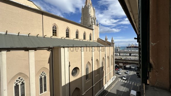 appartamento in vendita a Genova in zona DiNegro