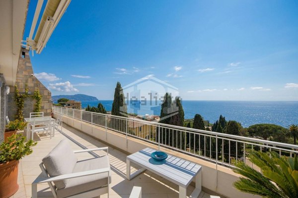 appartamento in vendita a Genova in zona Nervi