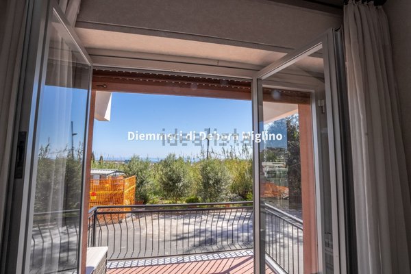 appartamento in vendita a Genova in zona Sestri Ponente