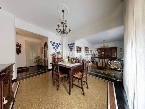 appartamento in vendita a Genova in zona Sestri Ponente