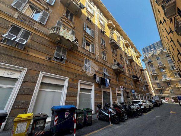 appartamento in vendita a Genova in zona Sampierdarena