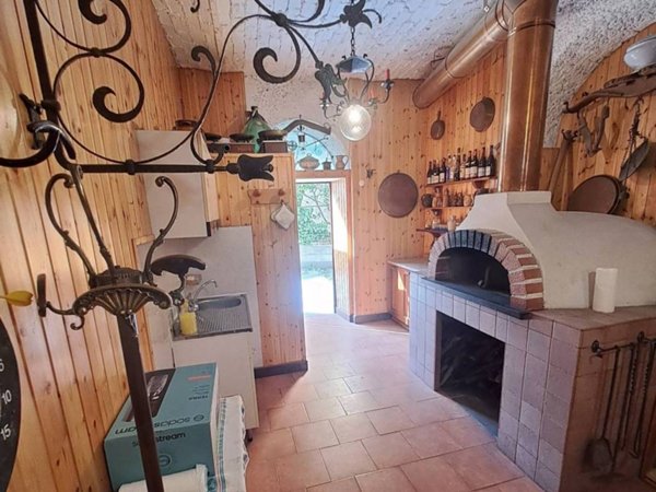 locale commerciale in vendita a Genova in zona Nervi