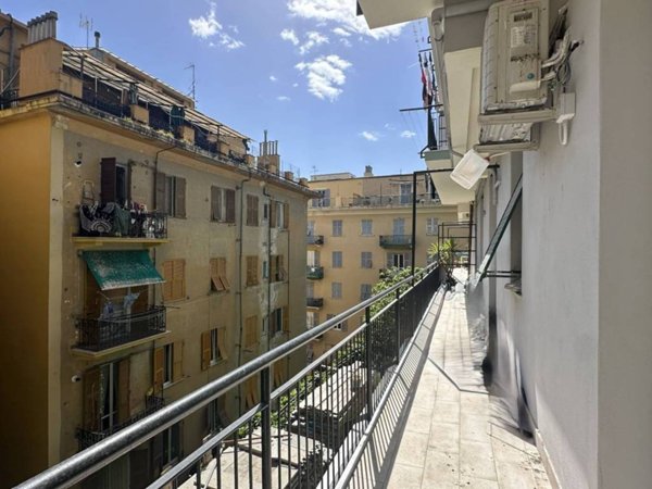 appartamento in vendita a Genova in zona Lagaccio / Granarolo