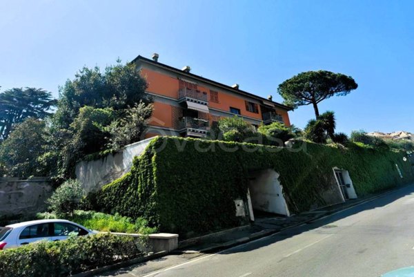 appartamento in vendita a Genova in zona Albaro