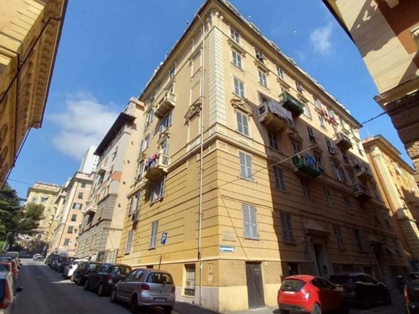 appartamento in vendita a Genova in zona Sampierdarena