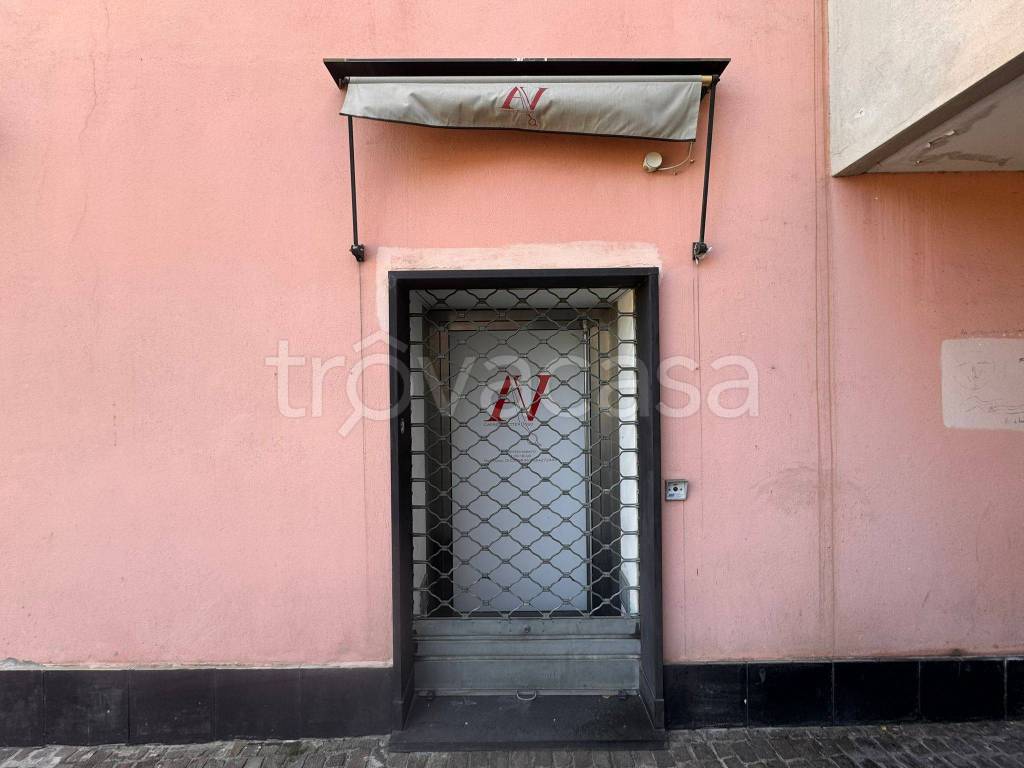 negozio in vendita a Genova in zona Sturla