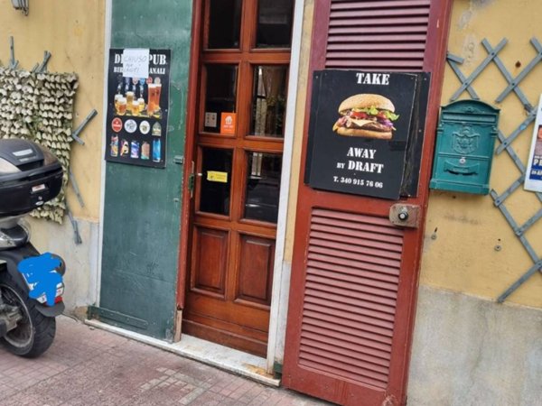 negozio in vendita a Genova in zona Nervi