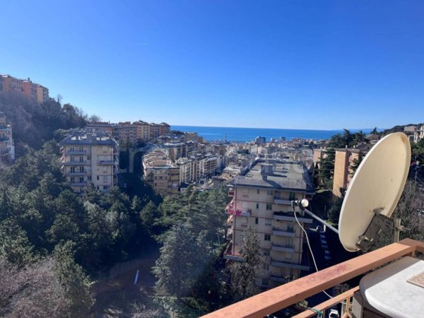 appartamento in vendita a Genova in zona Oregina
