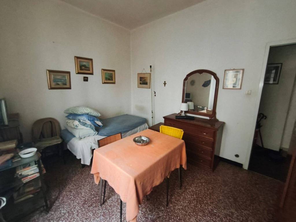 appartamento in vendita a Genova in zona Certosa