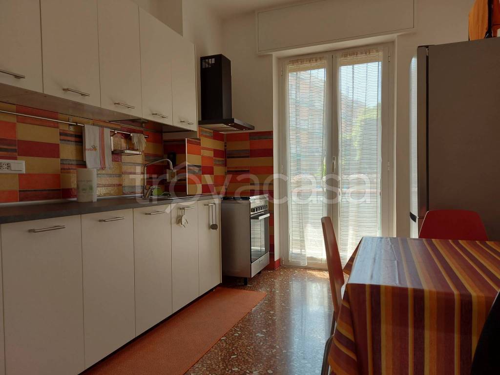 appartamento in vendita a Genova in zona Sestri Ponente