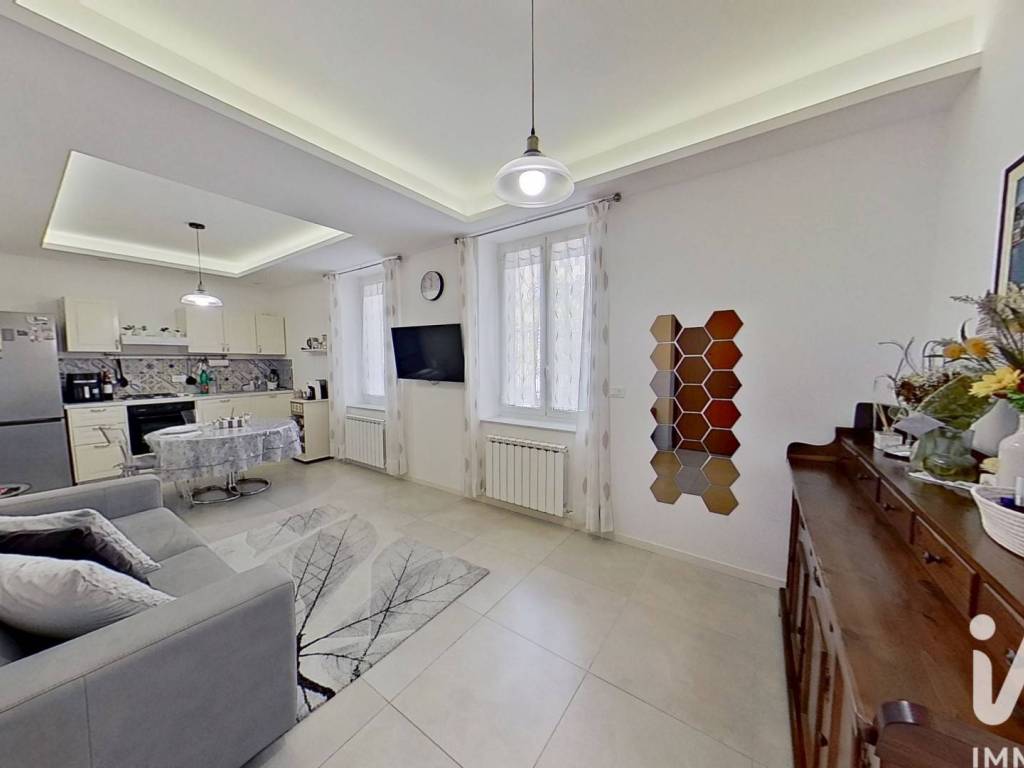 appartamento in vendita a Genova in zona Palmaro / Pra'