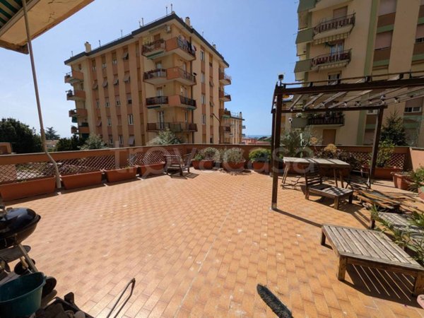 appartamento in vendita a Genova in zona Pegli