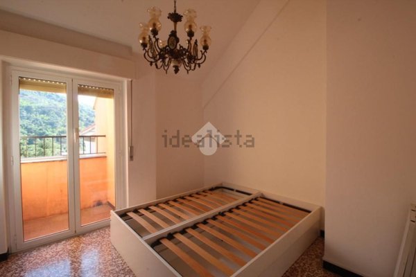 appartamento in vendita a Genova in zona Molassana