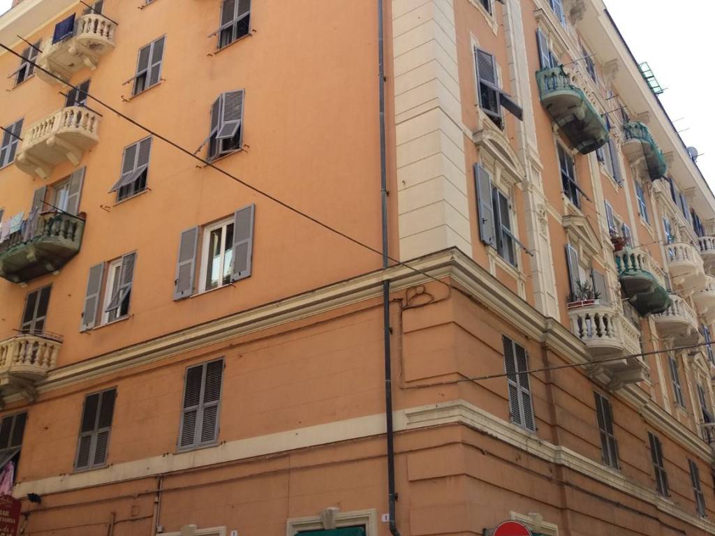 appartamento in vendita a Genova in zona Sampierdarena