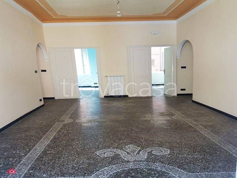 appartamento in vendita a Genova in zona Sampierdarena