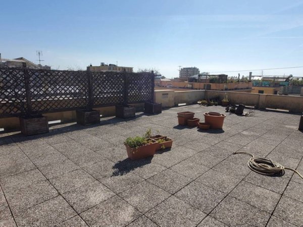 appartamento in vendita a Genova in zona Pegli