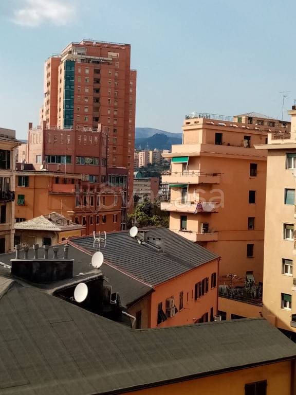 appartamento in vendita a Genova in zona Sampierdarena