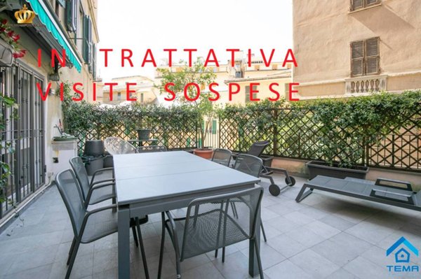 appartamento in vendita a Genova in zona Sottoripa / Maddalena / Molo