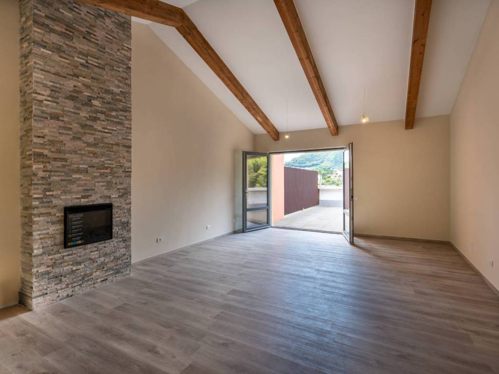 appartamento in vendita a Genova in zona Struppa