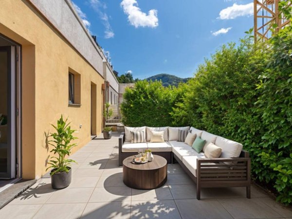 appartamento in vendita a Genova in zona Struppa