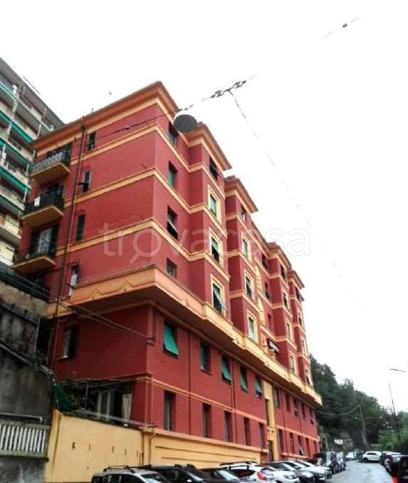 appartamento in vendita a Genova in zona Certosa