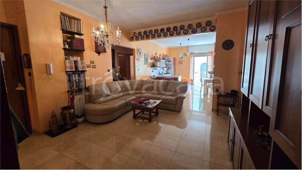 appartamento in vendita a Genova in zona Marassi