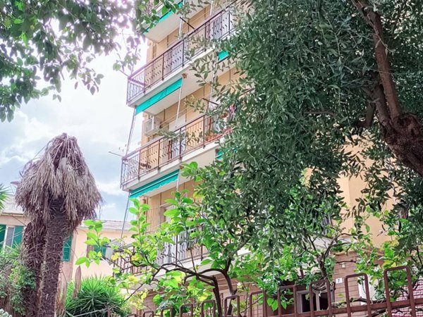 appartamento in vendita a Genova in zona Sestri Ponente