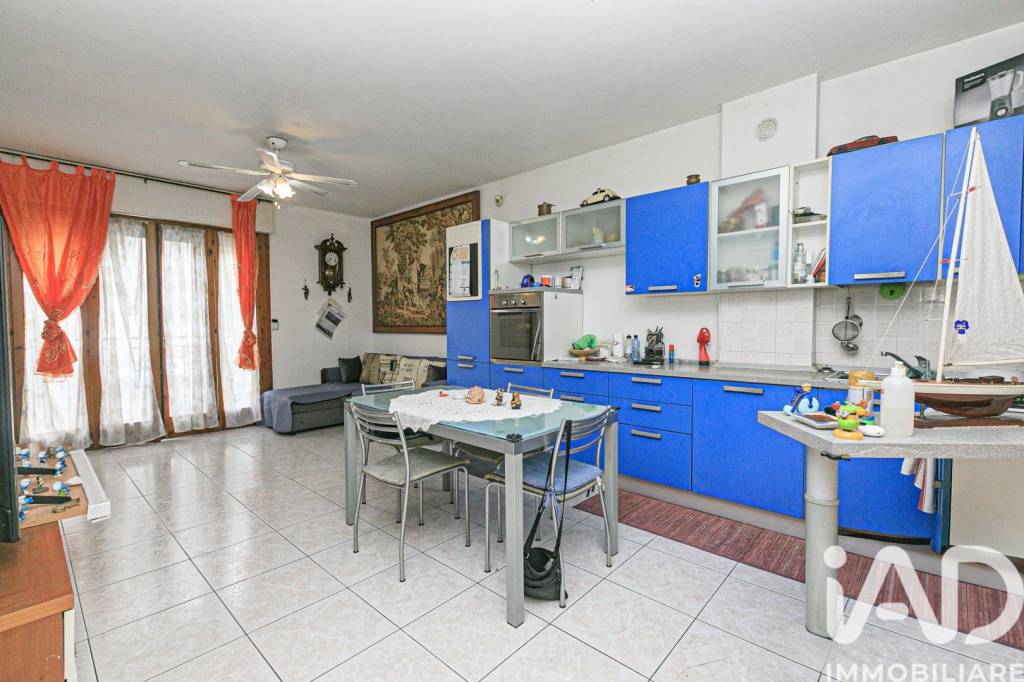 appartamento in vendita a Genova in zona Sampierdarena
