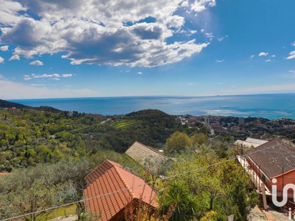 casa indipendente in vendita a Genova in zona Apparizione