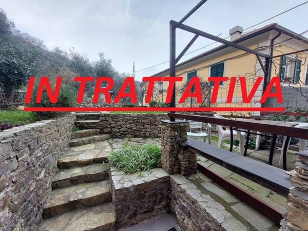 appartamento in vendita a Genova in zona Staglieno