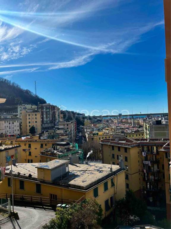 appartamento in vendita a Genova in zona Certosa