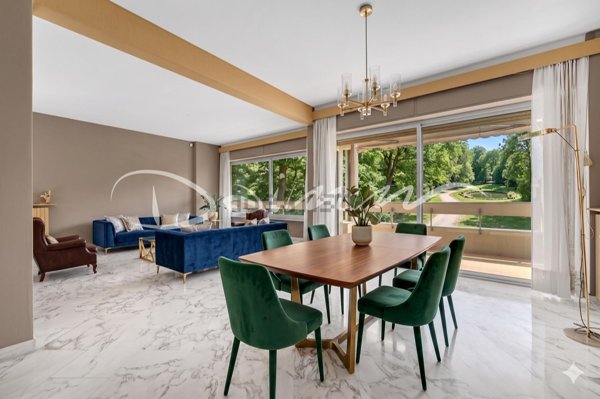 appartamento in vendita a Genova in zona Castelletto