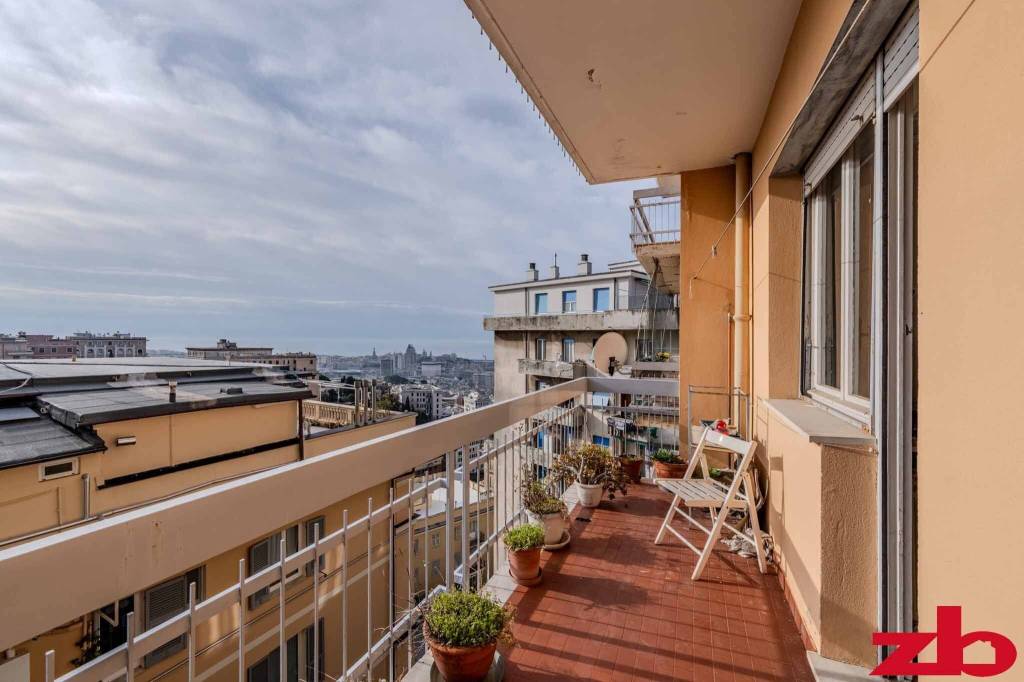 appartamento in vendita a Genova in zona Castelletto