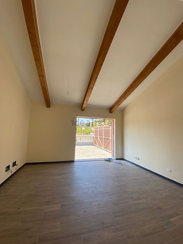 appartamento in vendita a Genova in zona Struppa