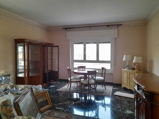 appartamento in vendita a Genova in zona Foce