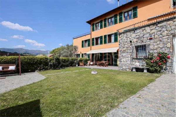 casa indipendente in vendita a Genova in zona Pontedecimo