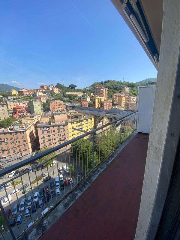 appartamento in vendita a Genova in zona Certosa