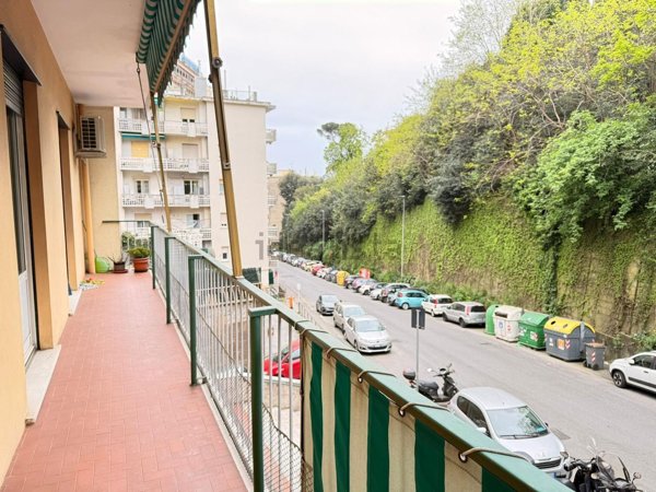 appartamento in vendita a Genova in zona Pegli