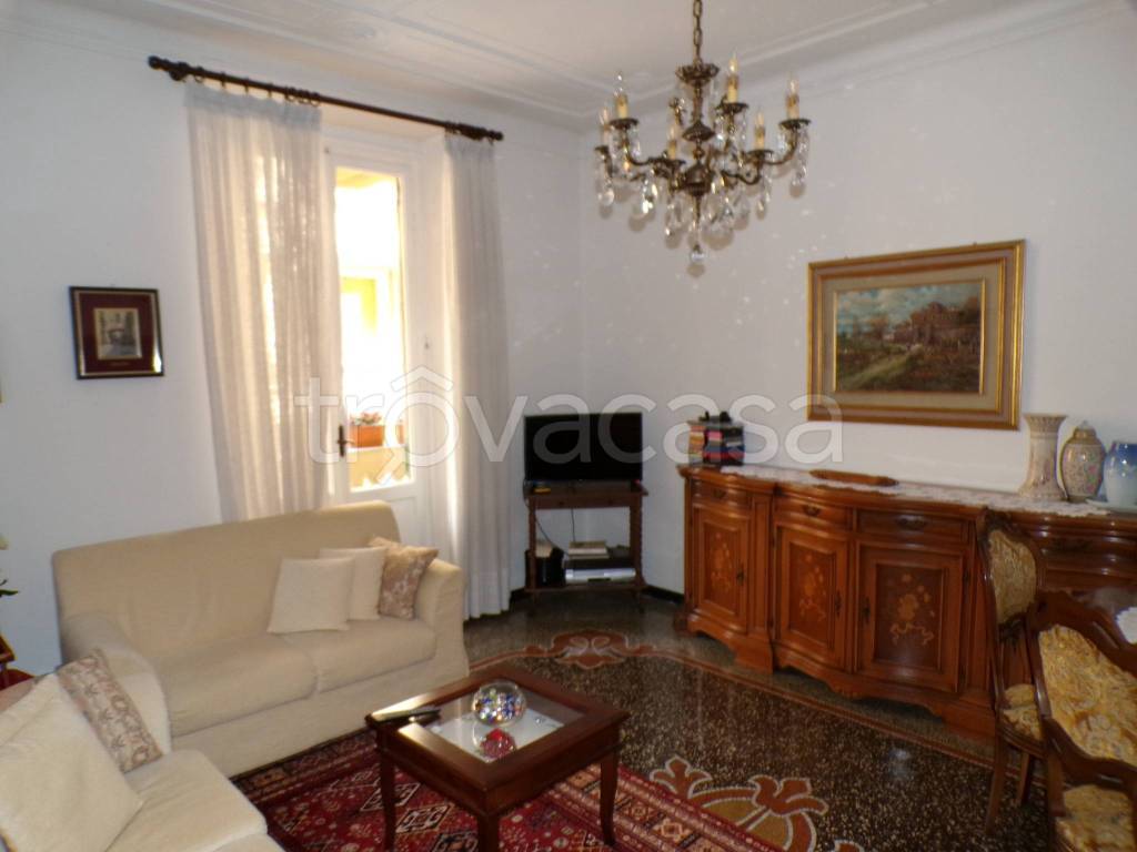 appartamento in vendita a Genova in zona Pegli