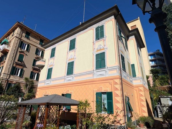 casa indipendente in vendita a Genova in zona Sestri Ponente
