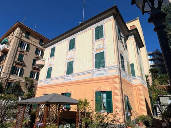 casa indipendente in vendita a Genova in zona Sestri Ponente