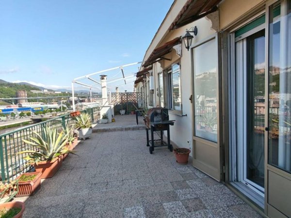 appartamento in vendita a Genova in zona Sampierdarena