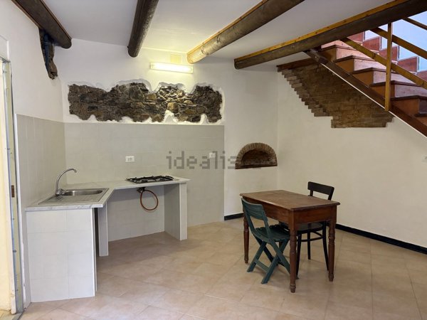 appartamento in vendita a Genova in zona Staglieno