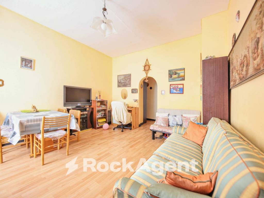 appartamento in vendita a Genova in zona Lagaccio / Granarolo