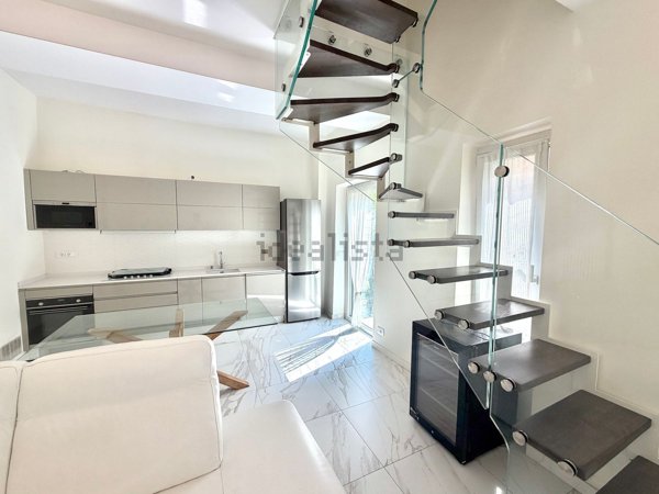 appartamento in vendita a Genova in zona Sestri Ponente