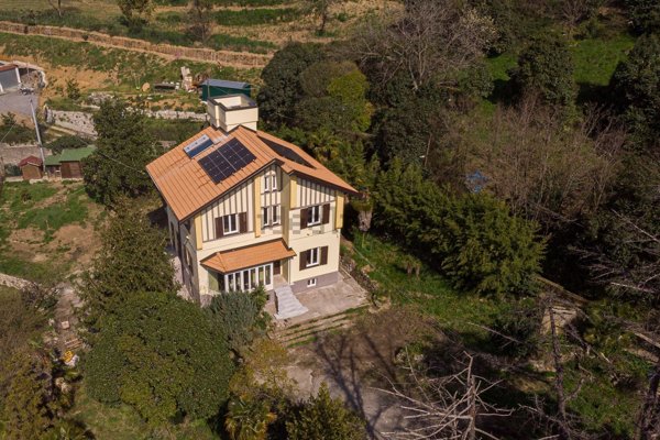 casa indipendente in vendita a Genova in zona Bolzaneto
