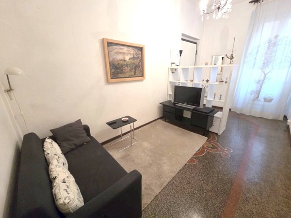 appartamento in vendita a Genova in zona Sestri Ponente